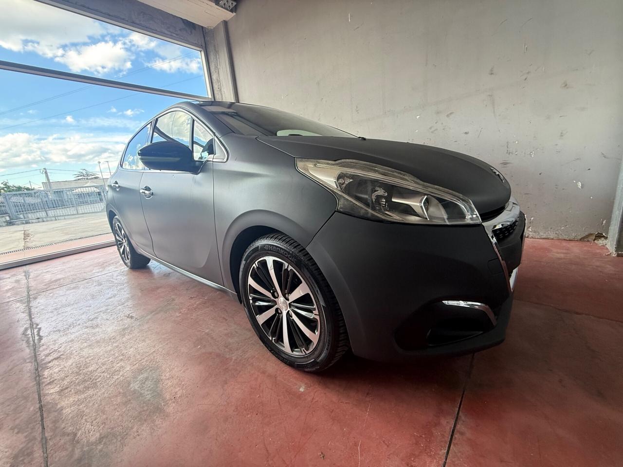 Peugeot 208 PureTech 82 5 porte Allure serie limitata