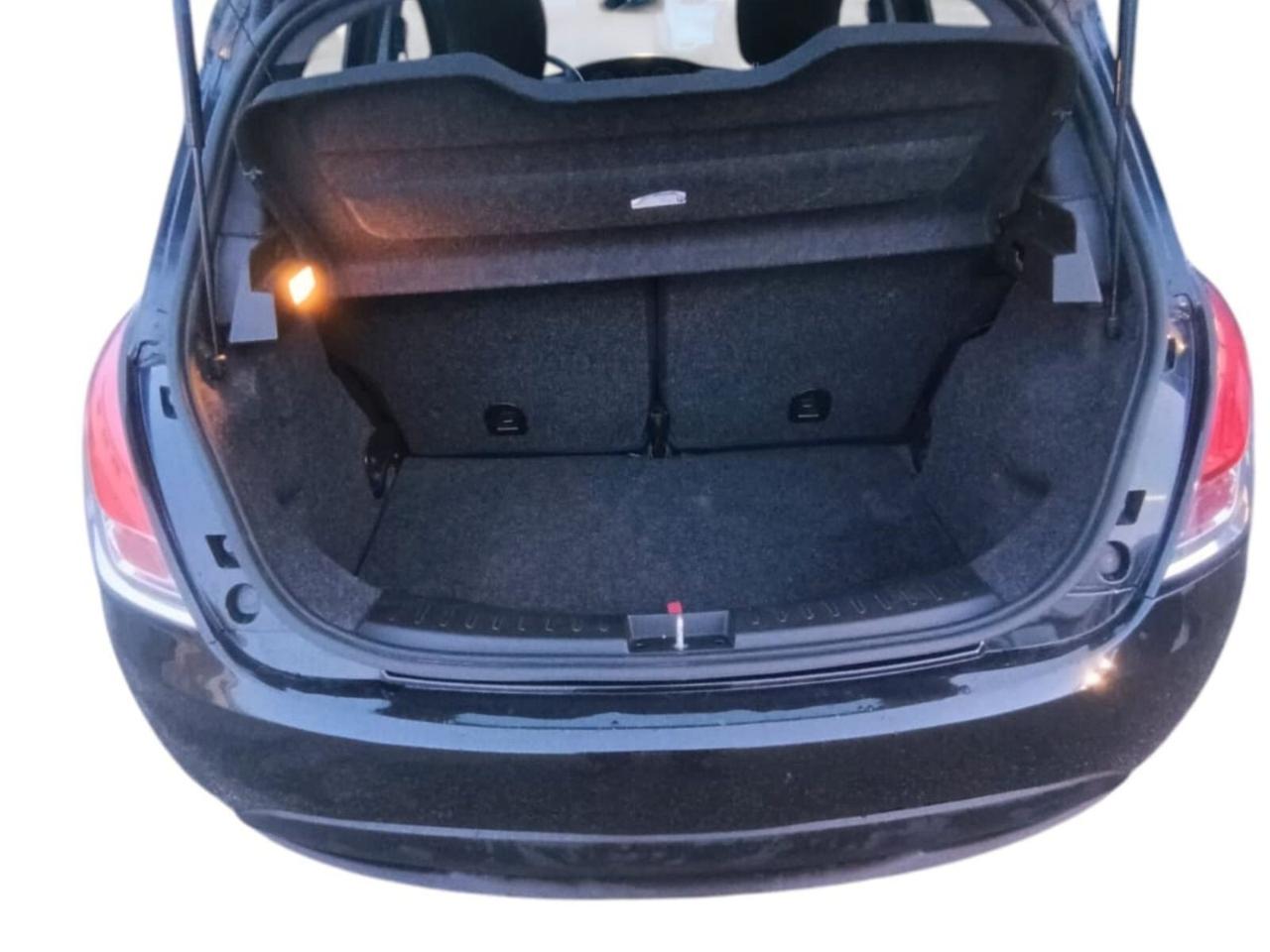 Lancia Ypsilon 1.0 FireFly 5 porte S&S Hybrid Gold