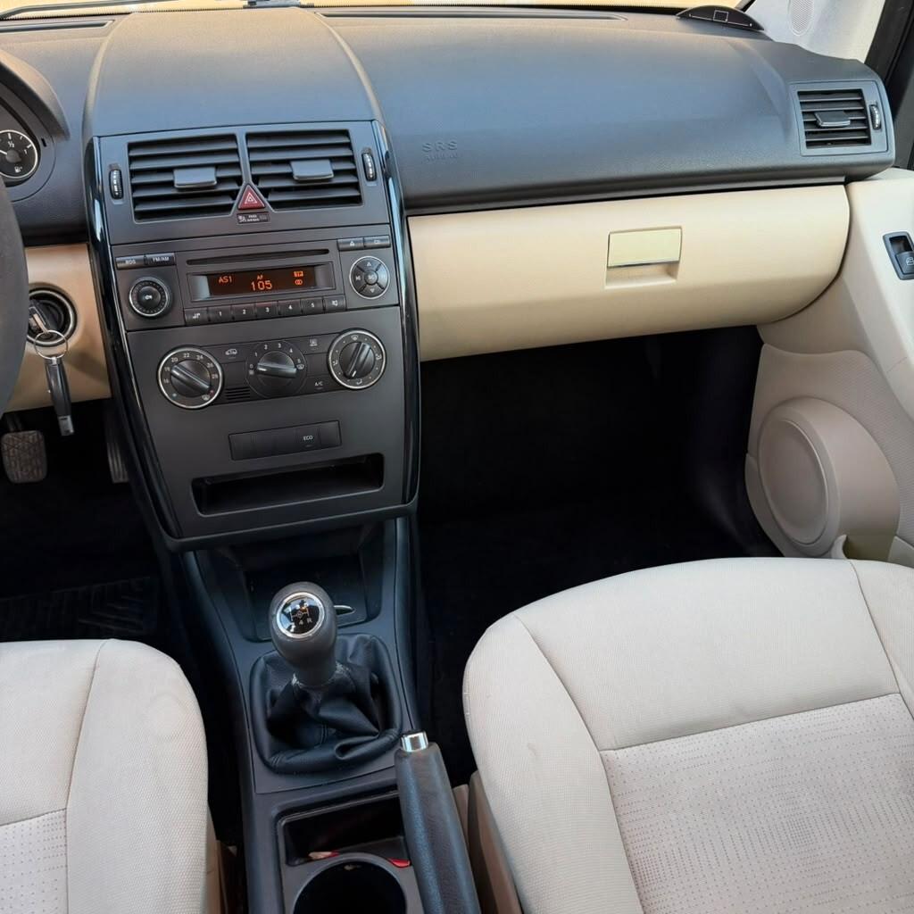Mercedes-benz A 160 BlueEFFICIENCY Elegance