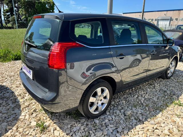 PEUGEOT 5008 1.6 HDi 112CV Business