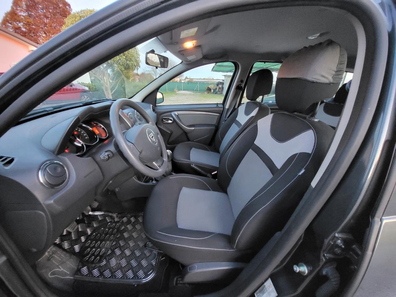 Dacia Duster 1.6 115CV Start&Stop 4x2 GPL Lauréate