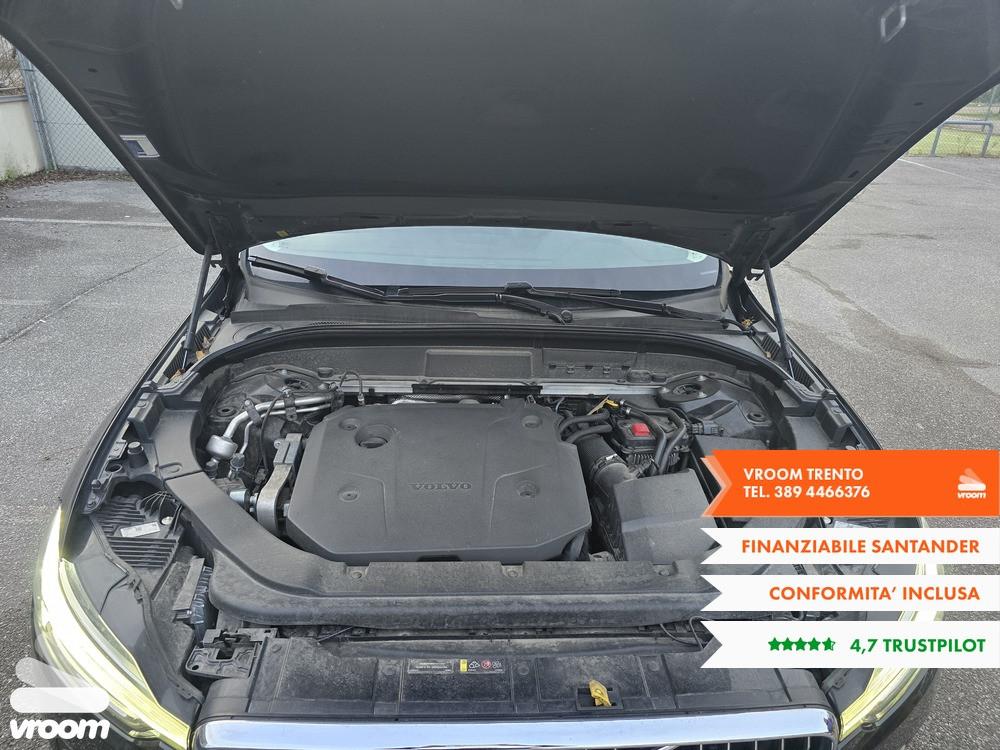 VOLVO XC60 (2017-->) XC60 B4 (d) AWD Geartronic...