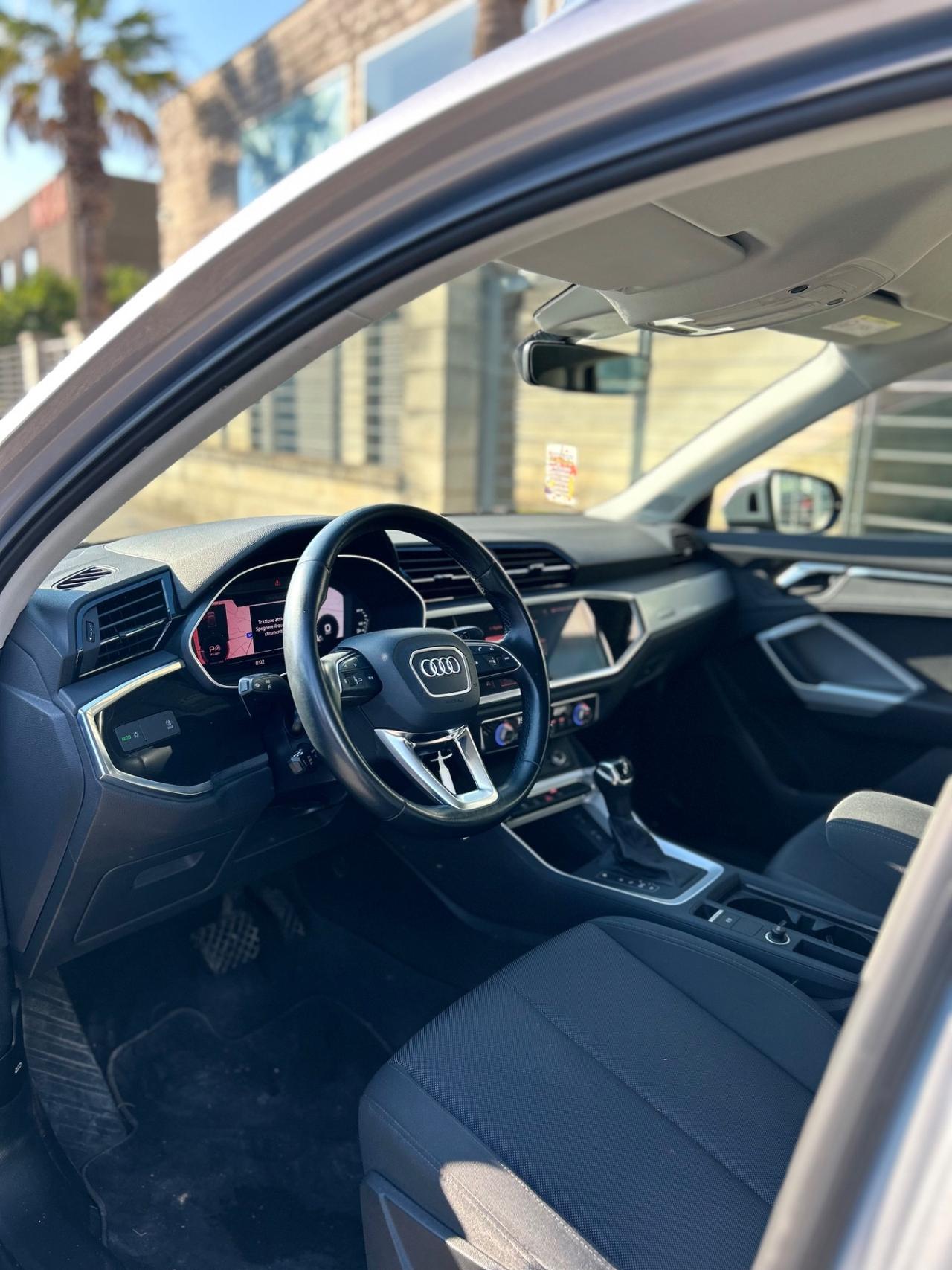 Audi Q3 35 TDI quattro S tronic Business Advanced