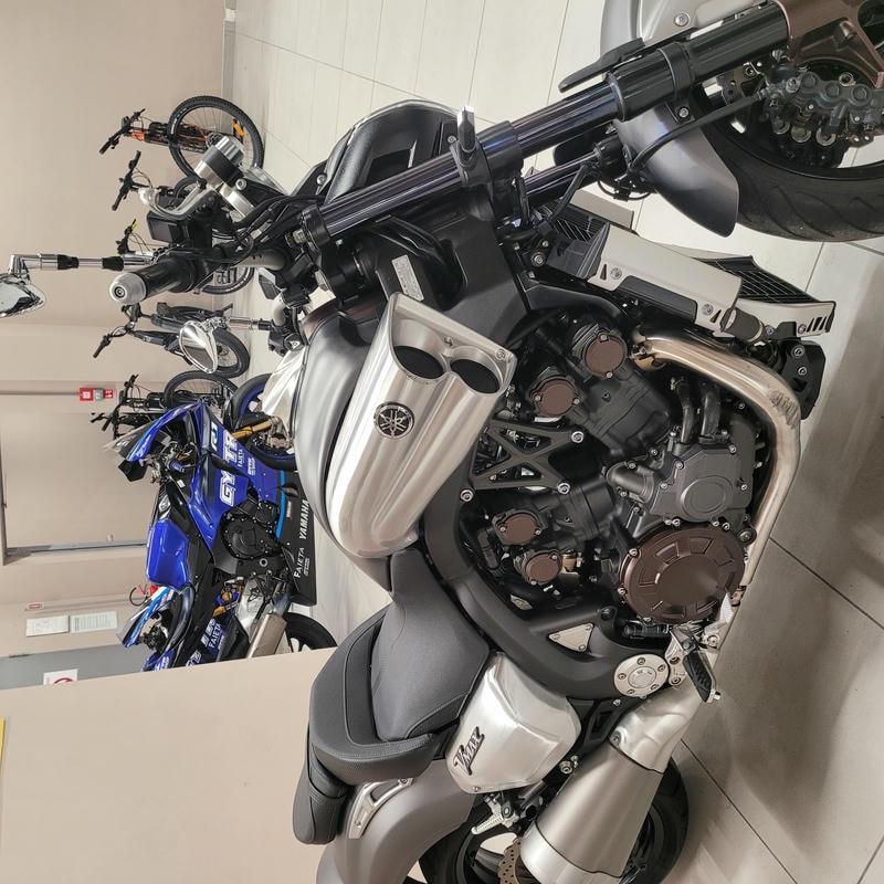 Yamaha VMAX - 2017