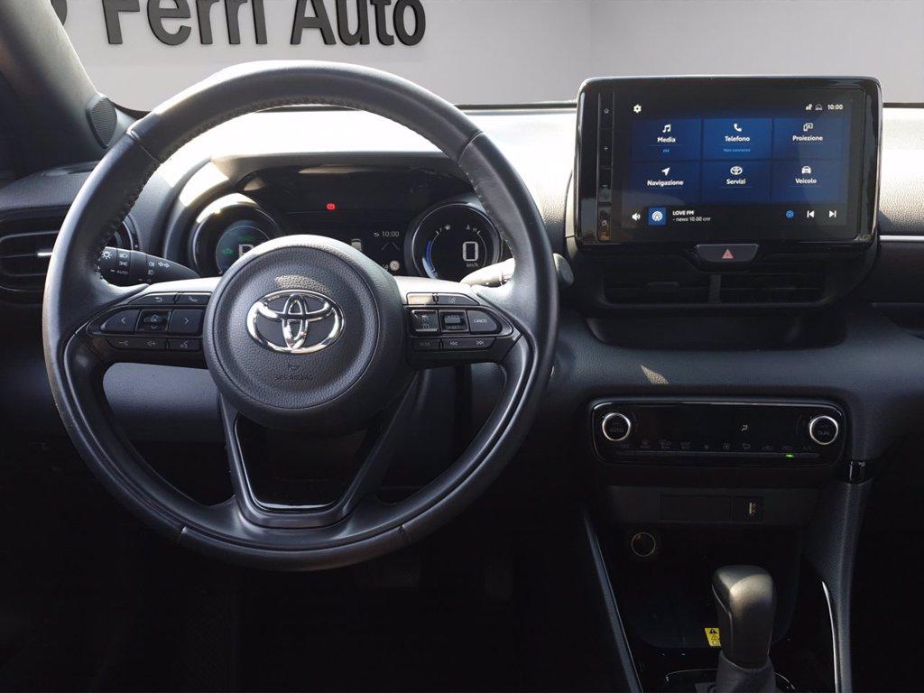 TOYOTA Yaris 1.5h lounge del 2022