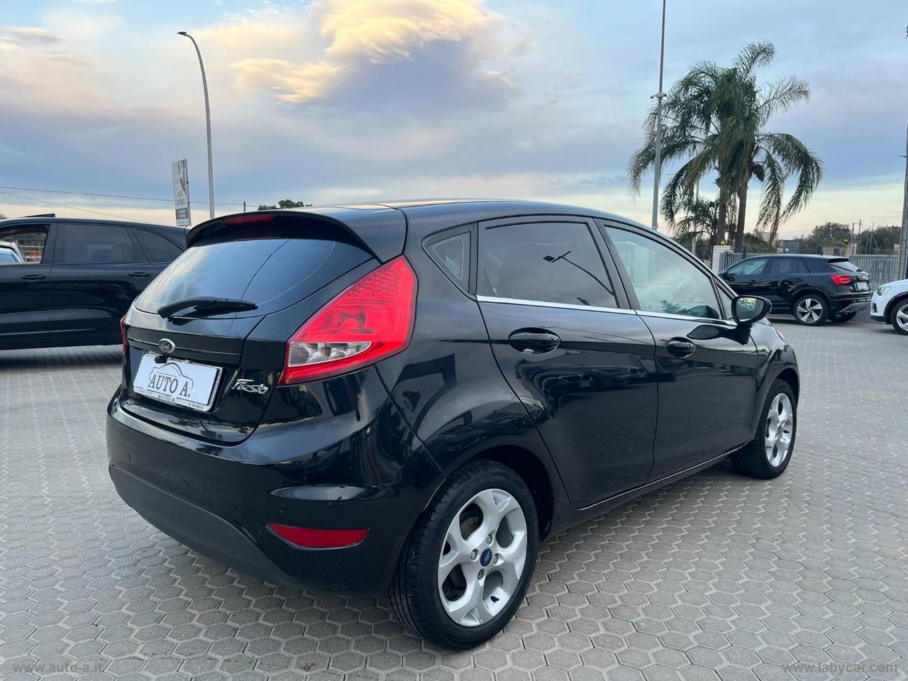 FORD Fiesta 1.4 TDCi 70 CV 5p. Titanium