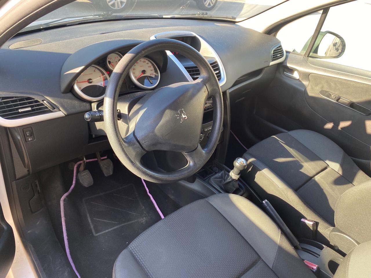 Peugeot 207 1.4 HDi 70CV 5p. Energie