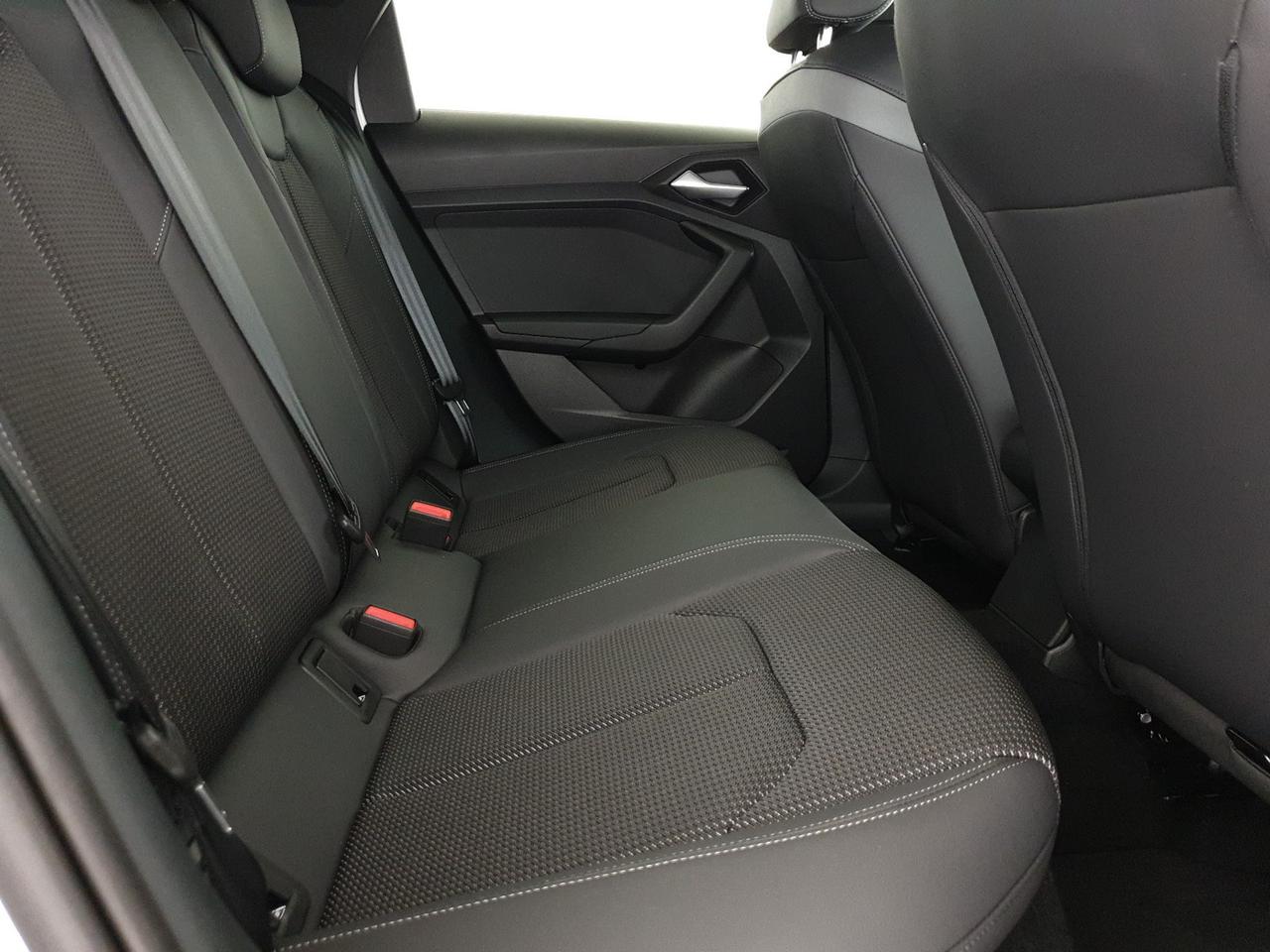 Sportback 35TFSI 150CV S tronic Identity Black