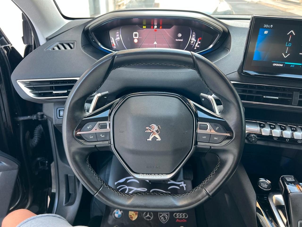 PEUGEOT 3008 ALLURE 1.5 130CV PELLE NAVI CAM ANNO 2022