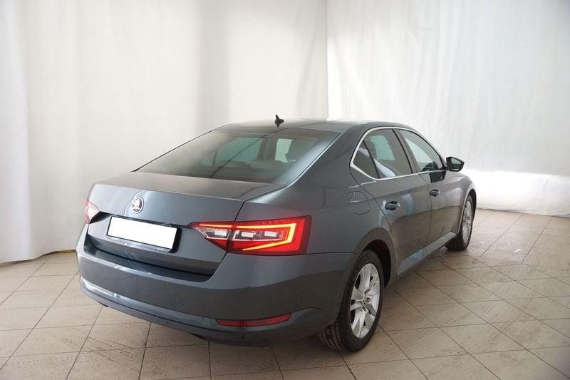 Skoda Superb 2.0 TDI DSG Style