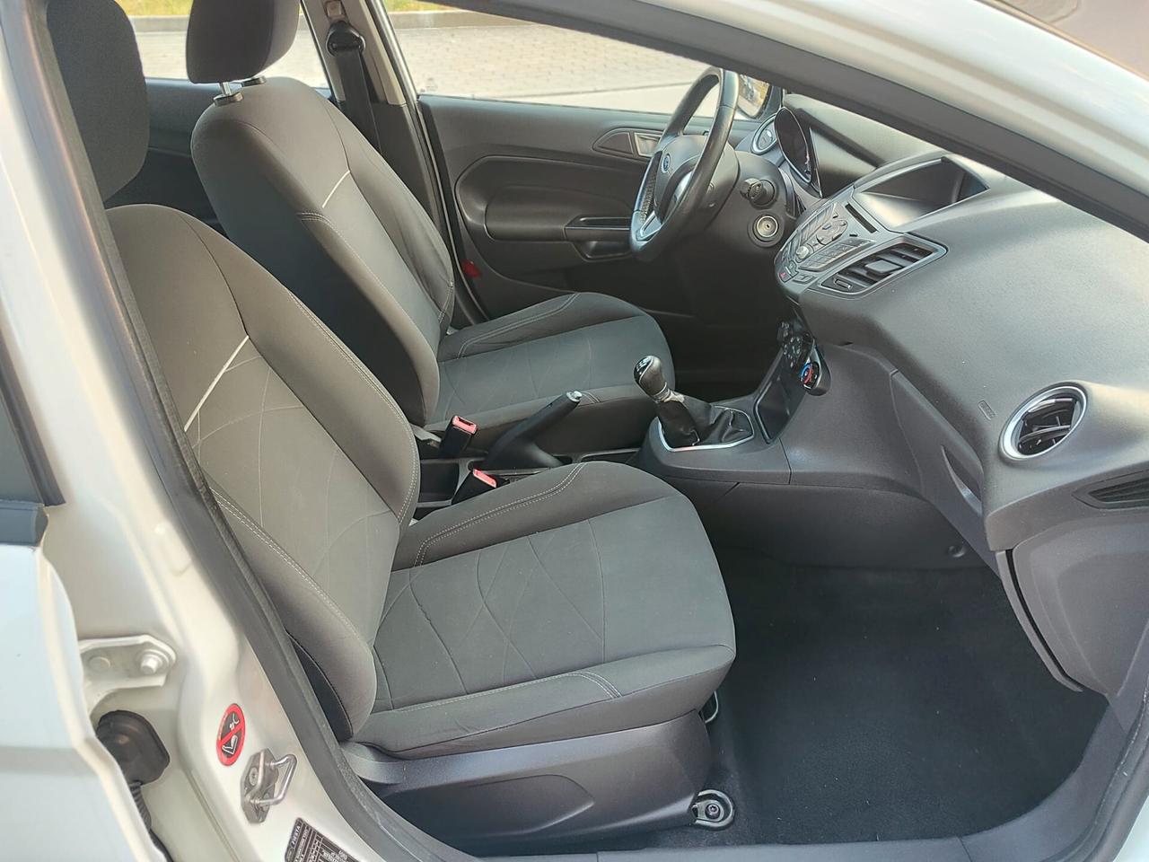 Ford Fiesta 1.5 TDCi 75CV Business!!