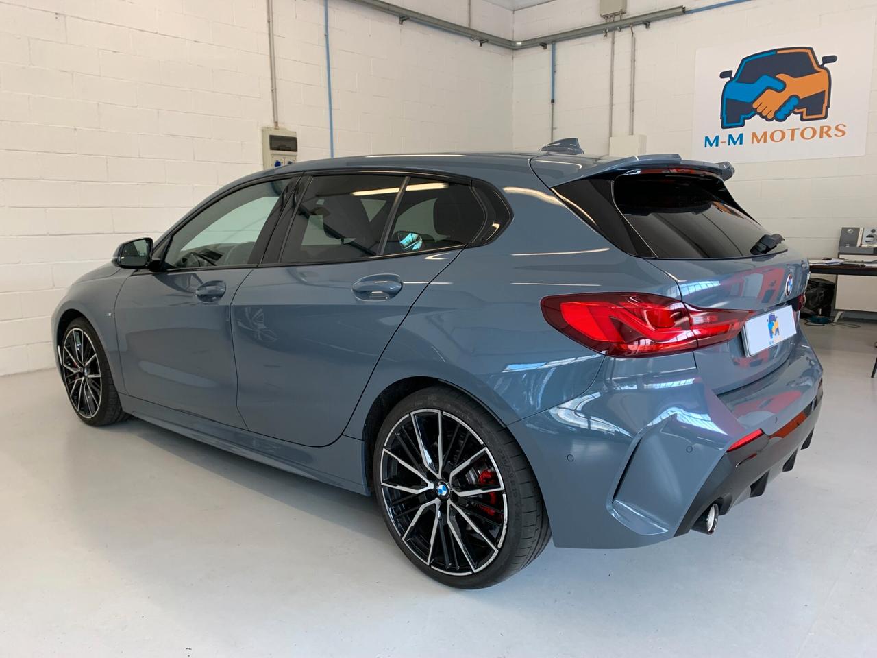 Bmw 118 118d 5p. Msport