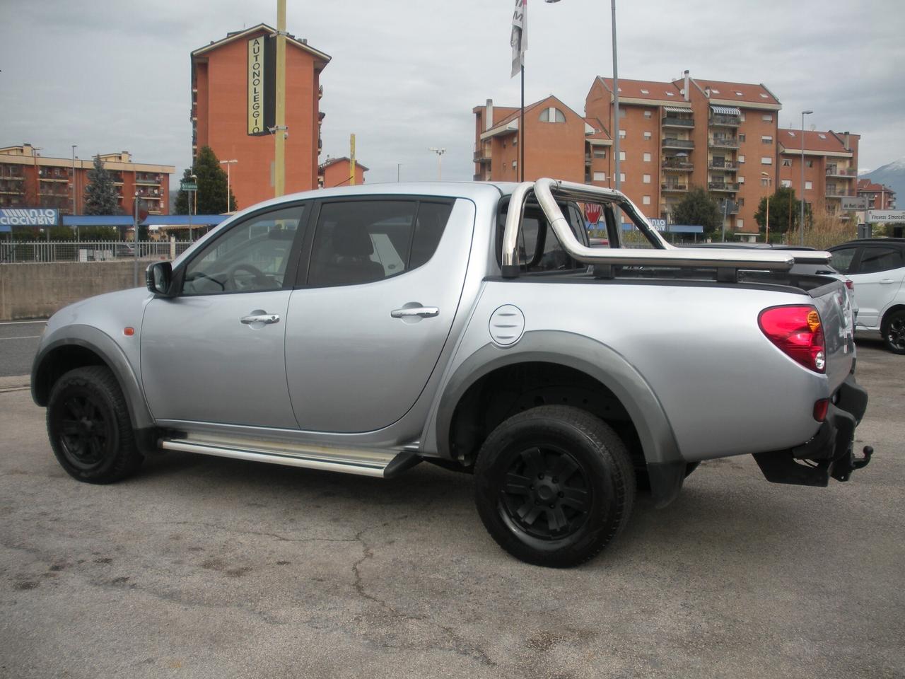 Mitsubishi L200 2.5 DI-D/178CV DC Intense Plus FURIUS