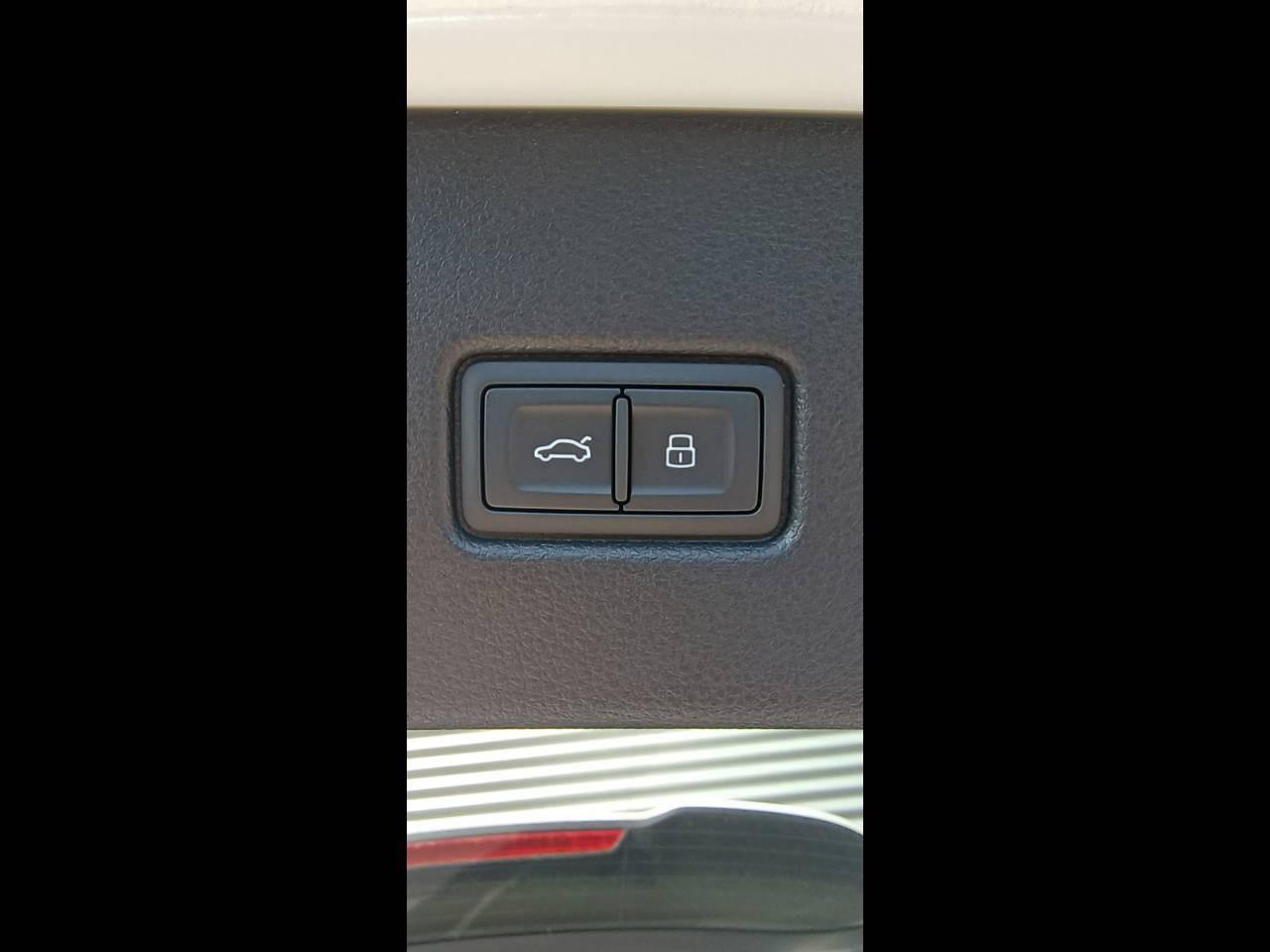 AUDI Q5 SPORTBACK 55 TFSI E S-TRONIC QUATTRO S-LINE