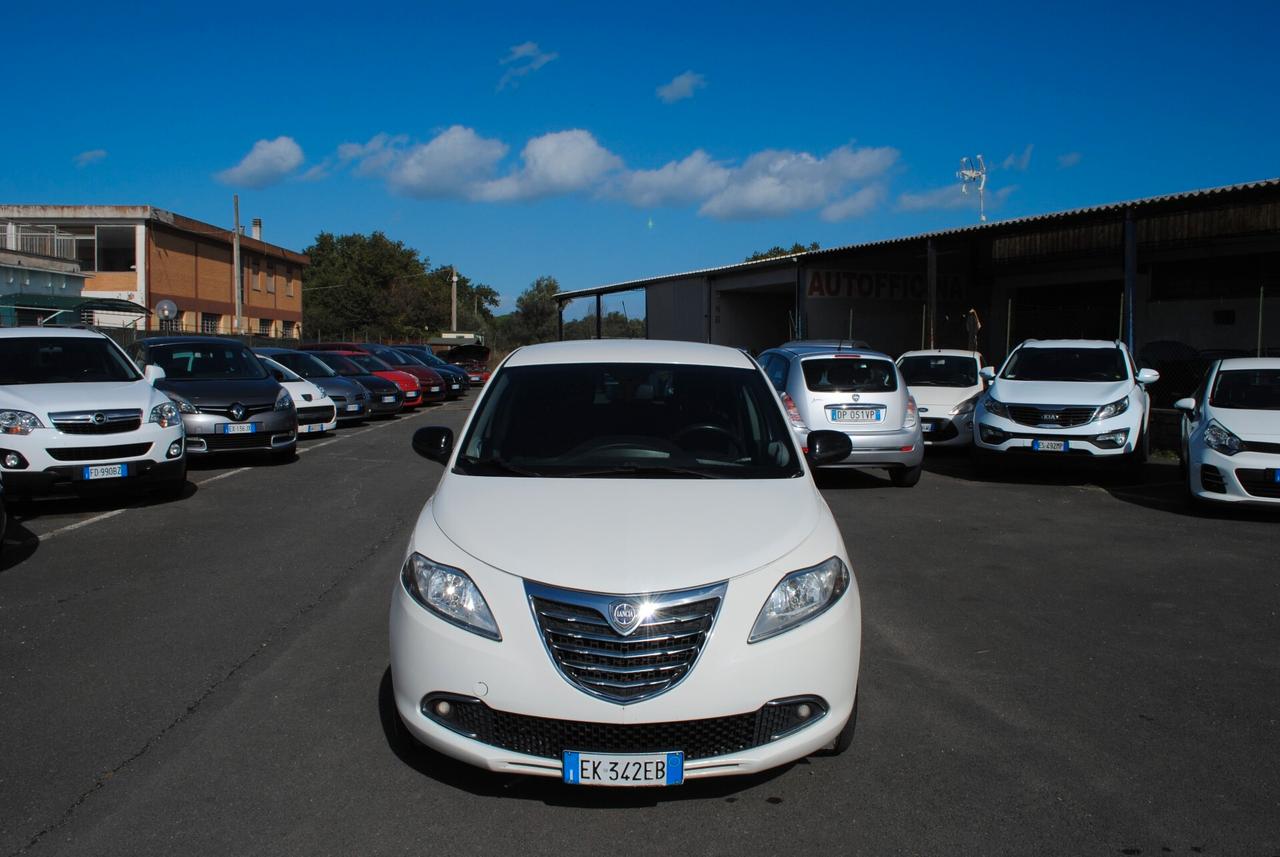 LANCIA YPSILON 1.3 MJT 95 CV OK NEOPATENTATI