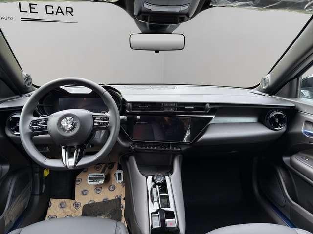 Alfa Romeo Junior Junior 1.2 ibrida Speciale 145cv edct6