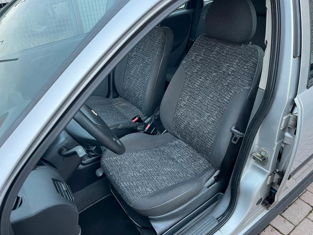 Opel Corsa 1.2i 16V cat 5 porte benzina euro 4