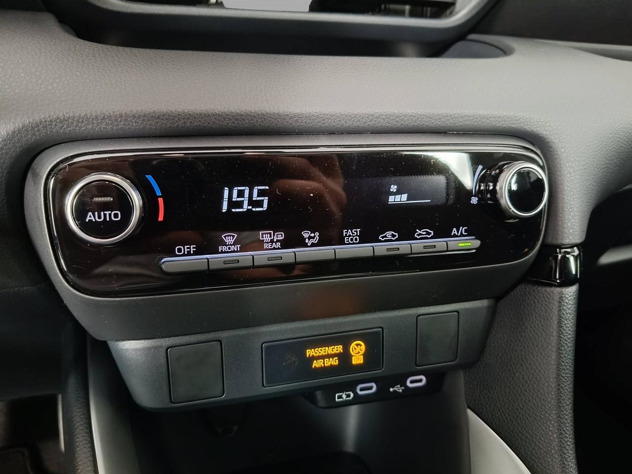 TOYOTA Yaris 1.5 Hybrid 115 - Active MY25
