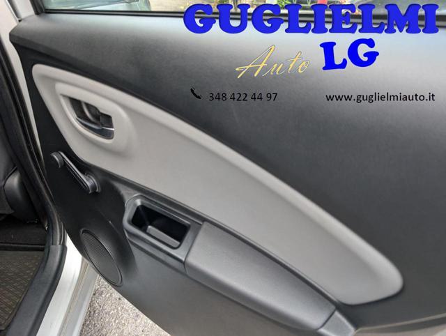 TOYOTA Yaris 1.3 5 porte Active Neopatentati