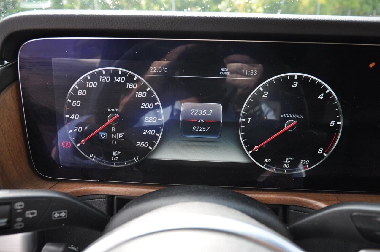 Mercedes-benz G Classe 400d Premium Plus AMG Line (GANCIO TRAINO)
