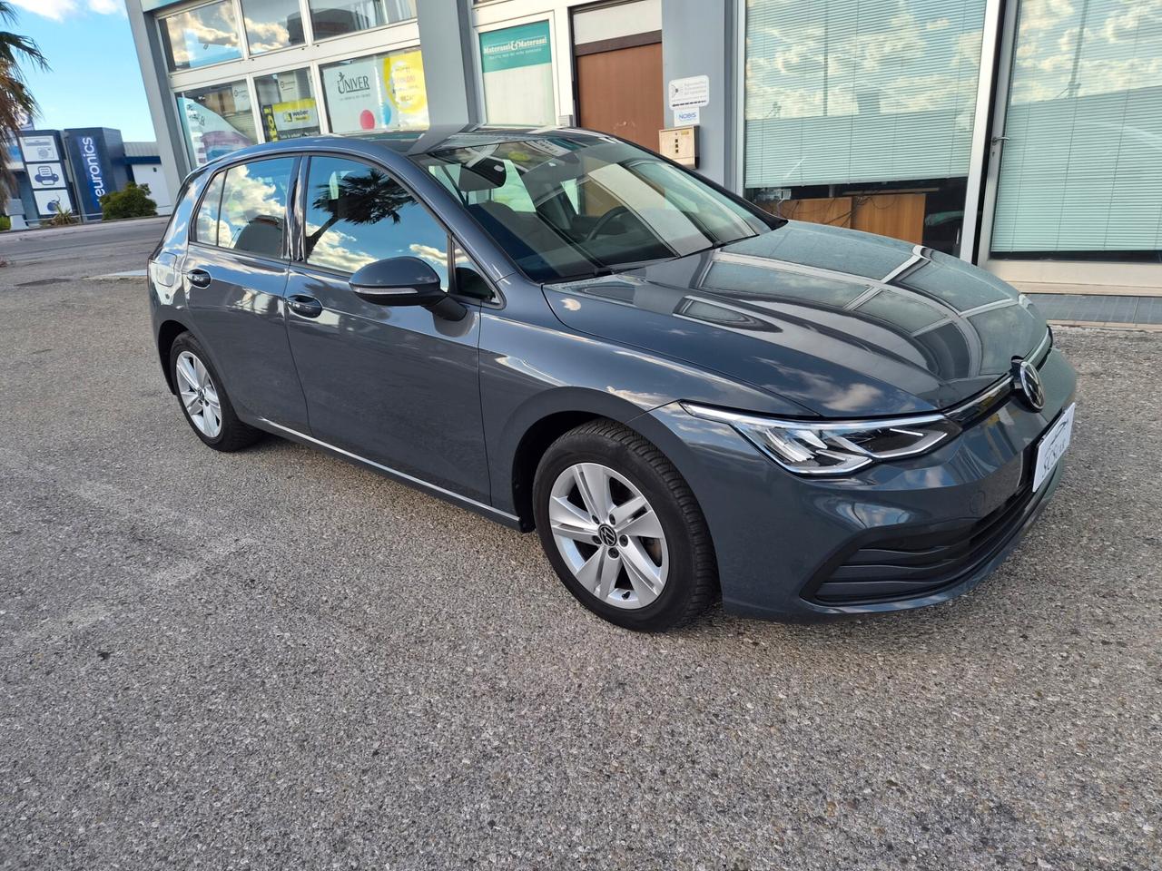 Volkswagen Golf 1.0 eTSI EVO DSG Life