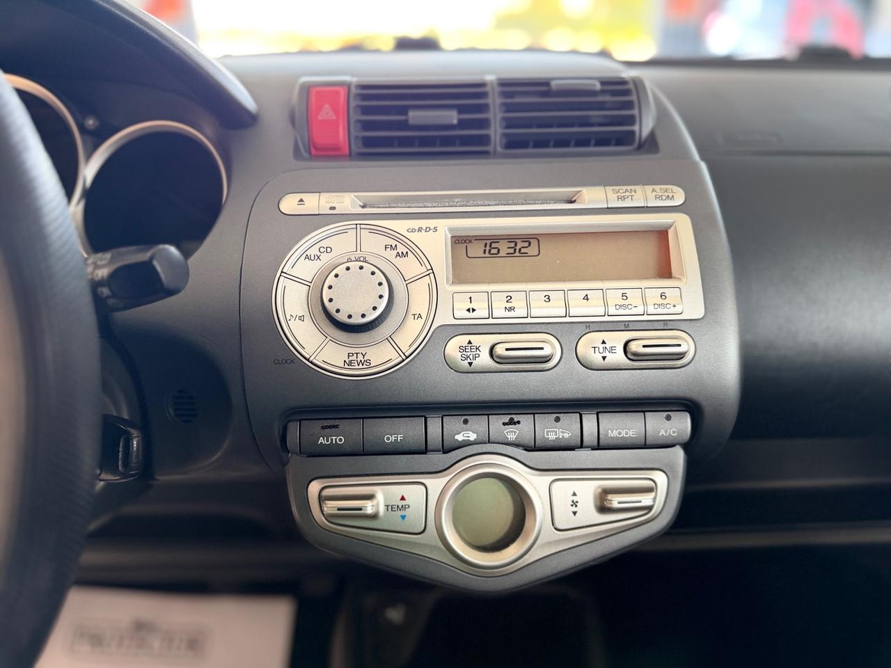 Honda Jazz 1.4 i-DSi 5p. Glam NEOPATENTATI