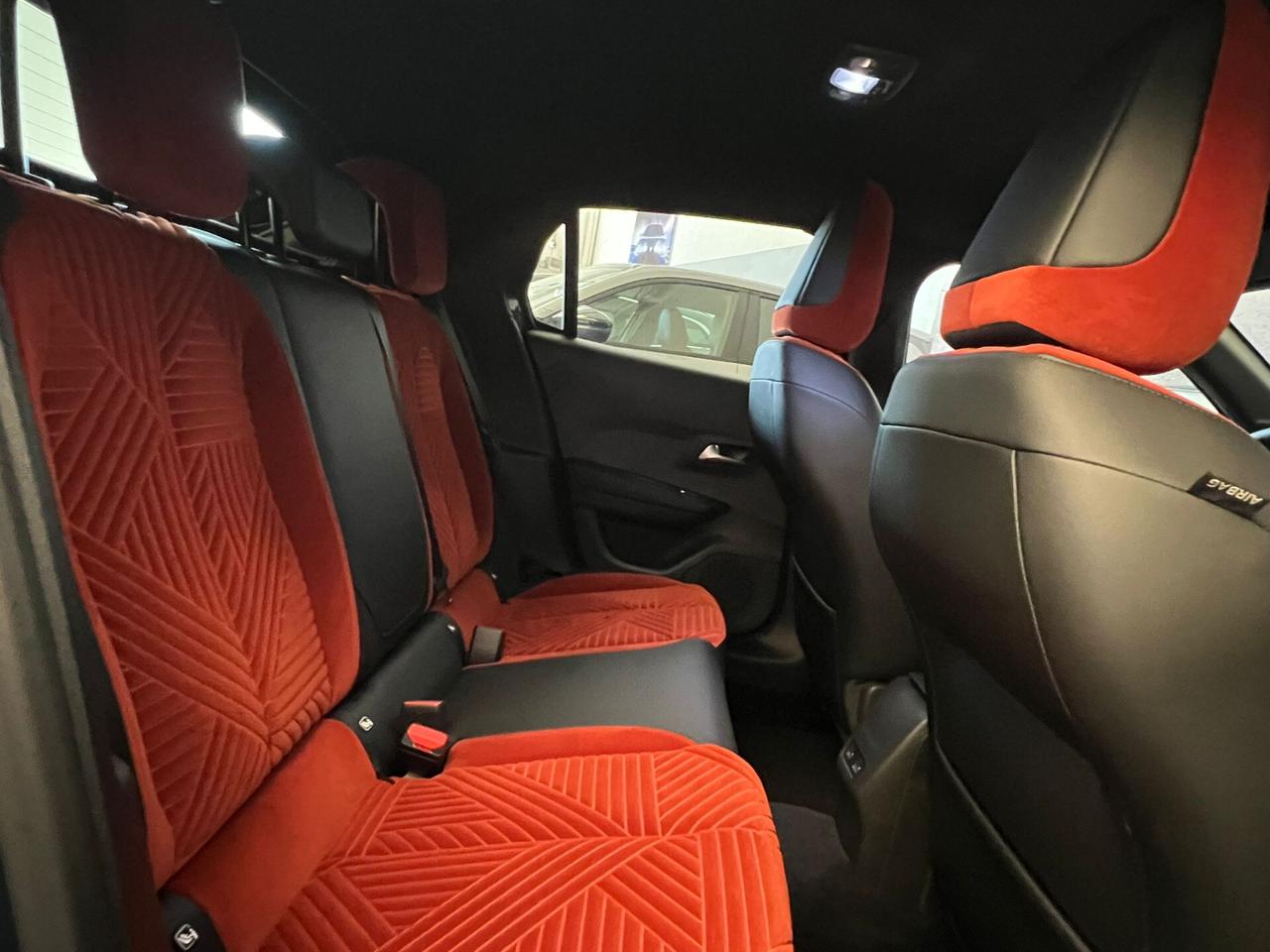 Lancia Ypsilon LX 156CV ELETTRICA AUTONOM 400KM*