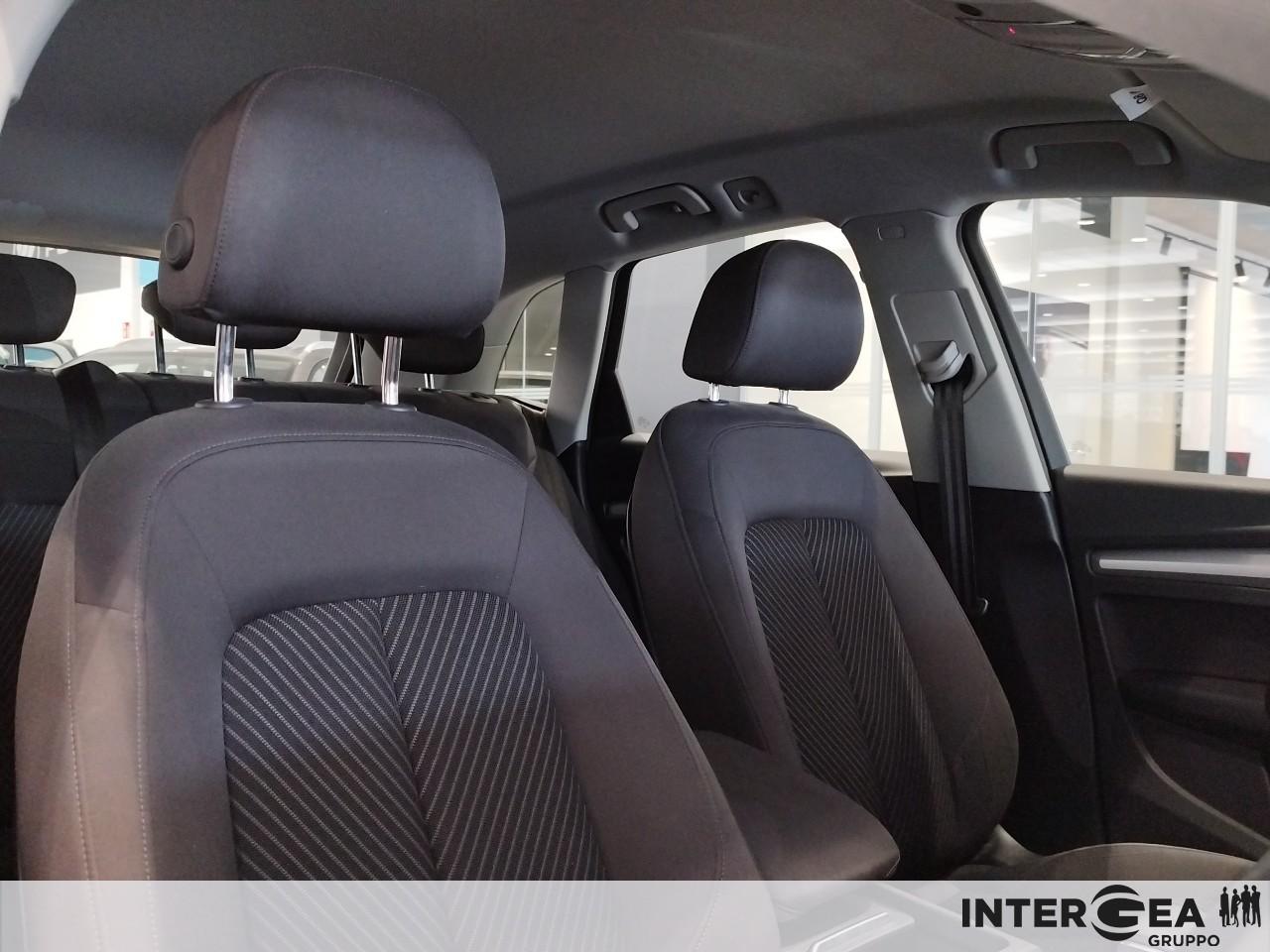 AUDI Q5 40 2.0 tdi mhev 12V Business quattro s-tronic