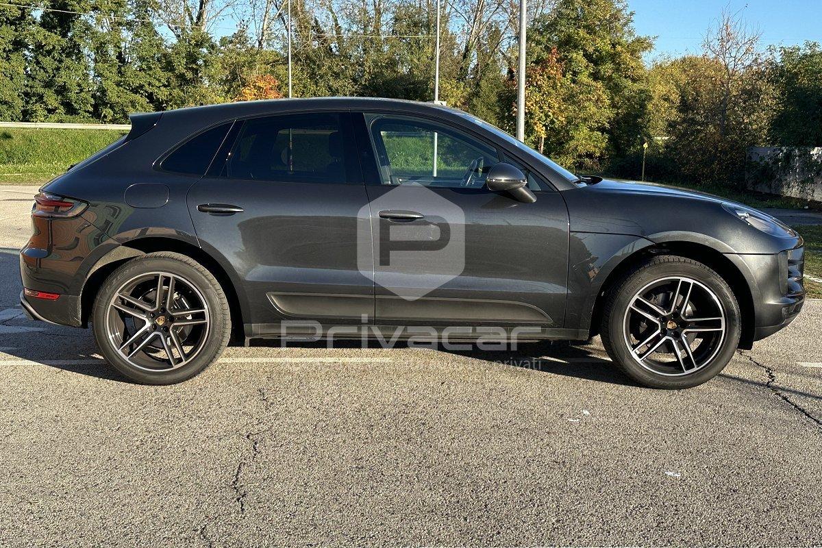 PORSCHE Macan 2.0