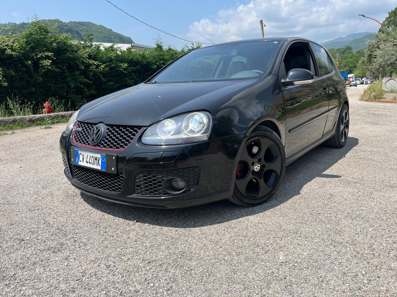 Volkswagen Golf 2.0 16V FSI 4mot. 3p. Sportline