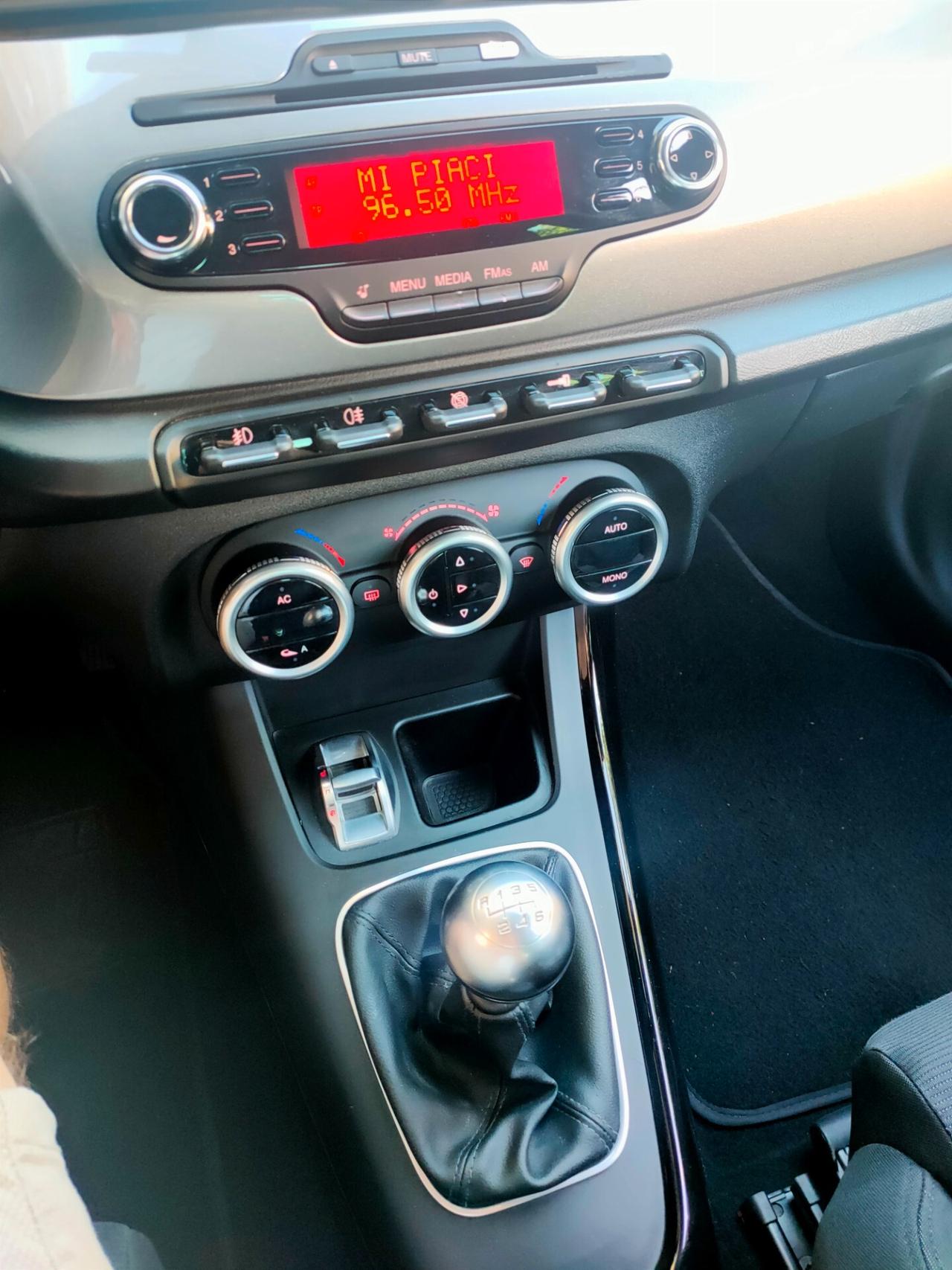 Alfa Romeo Giulietta 1.6 JTDm-2 105 CV Exclusive