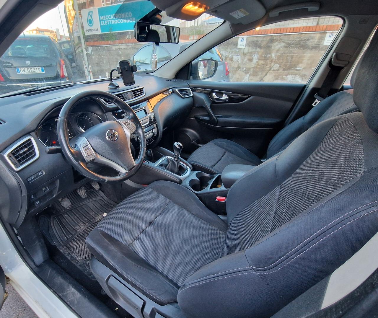 Nissan Qashqai 1.5 dCi DPF Tekna