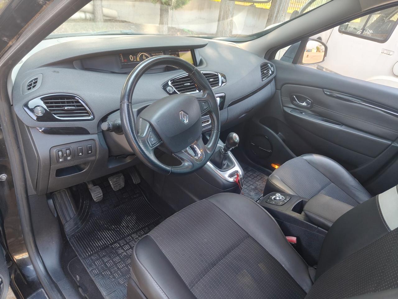 Renault Scenic XMod 1.6 dCi 130CV Bose sound