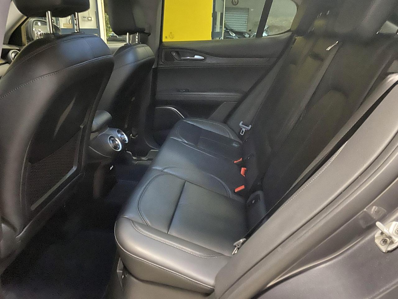 Alfa Romeo Stelvio 2.2 Turbodiesel 160 CV AT8 RWD Sport-Tech