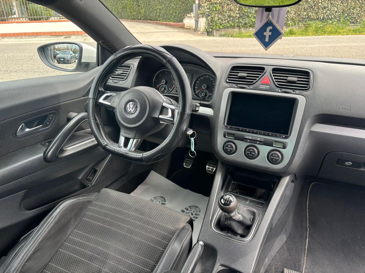 Volkswagen Scirocco 2.0 TDI 140CV DPF