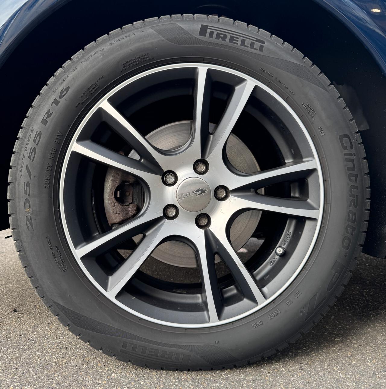 Volkswagen New Beetle 2.0 Cabrio neopatentato