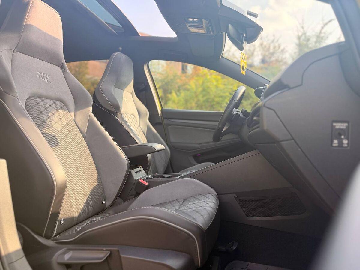 Volkswagen Golf 1.5 etsi evo R-Line 150cv dsg