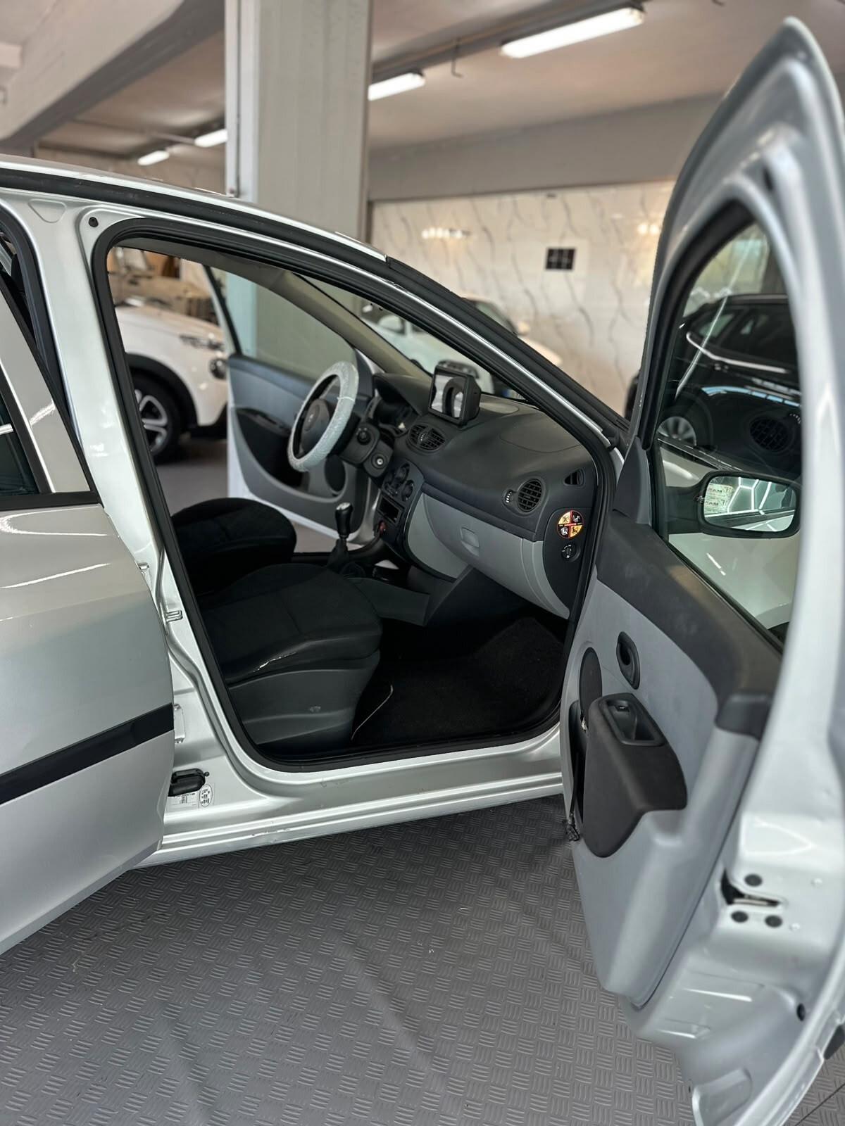 Renault Clio Storia 1.2 5 porte Confort