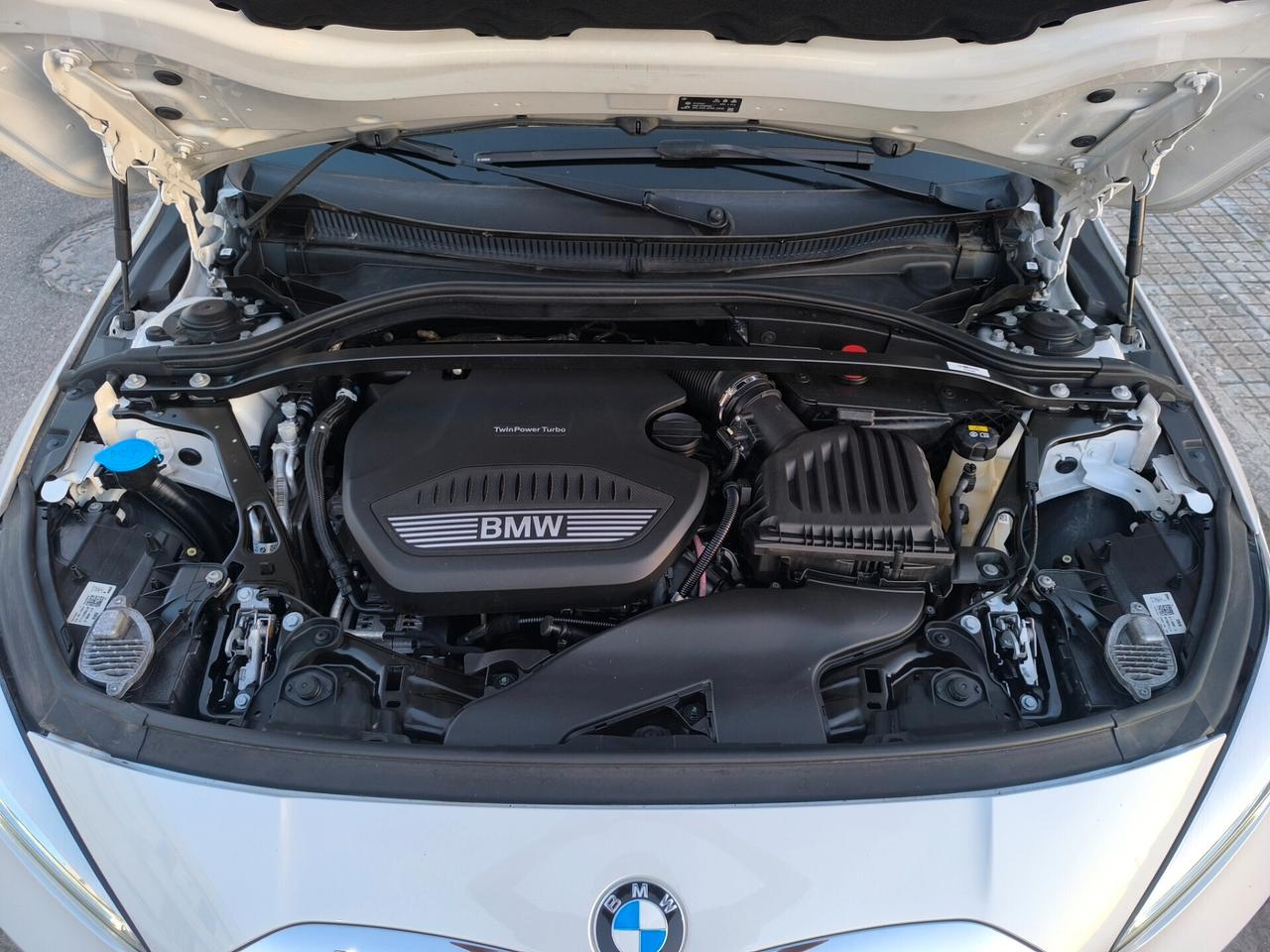 BMW SERIE 1 SPORT 118D 150cv COCKPIT/NAV/PELLE/