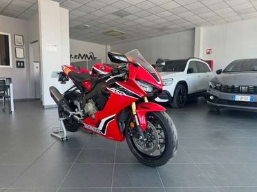 Honda Altro CBR 1000 RR FIREBLADE
