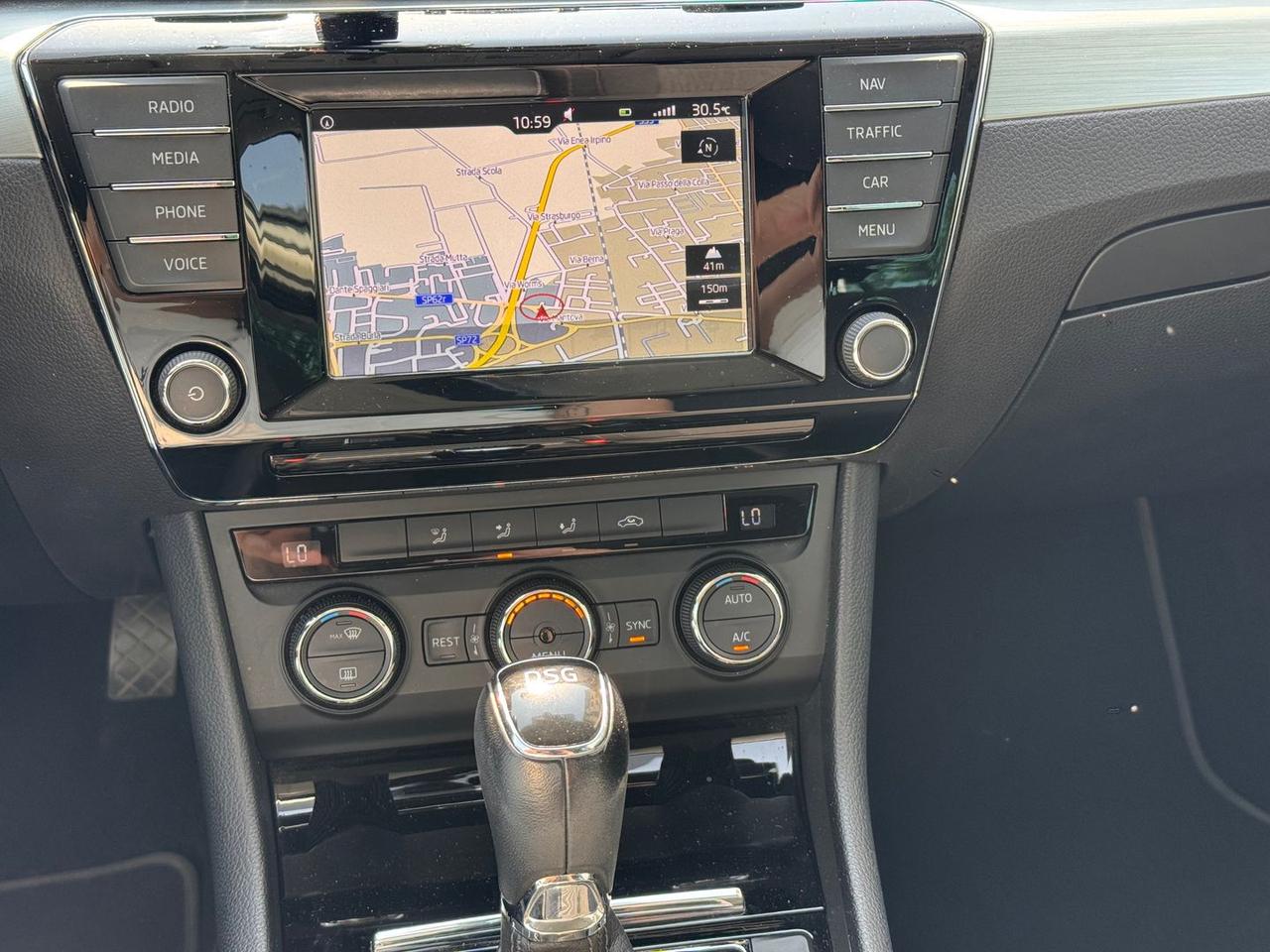 Skoda Superb Executive 2.0 TDI #12030