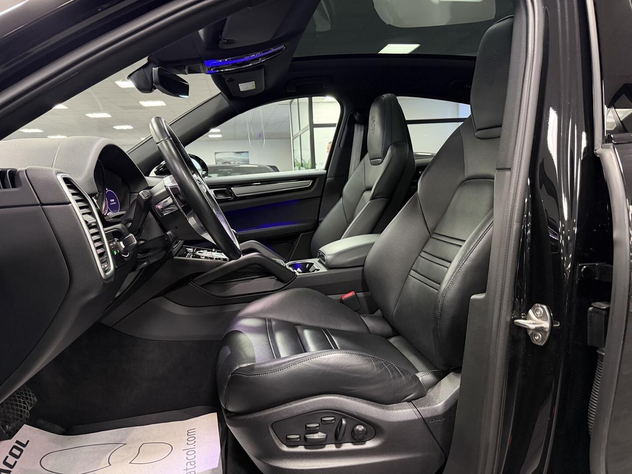 Porsche Cayenne Coupe e-hybrid Platinum Edition