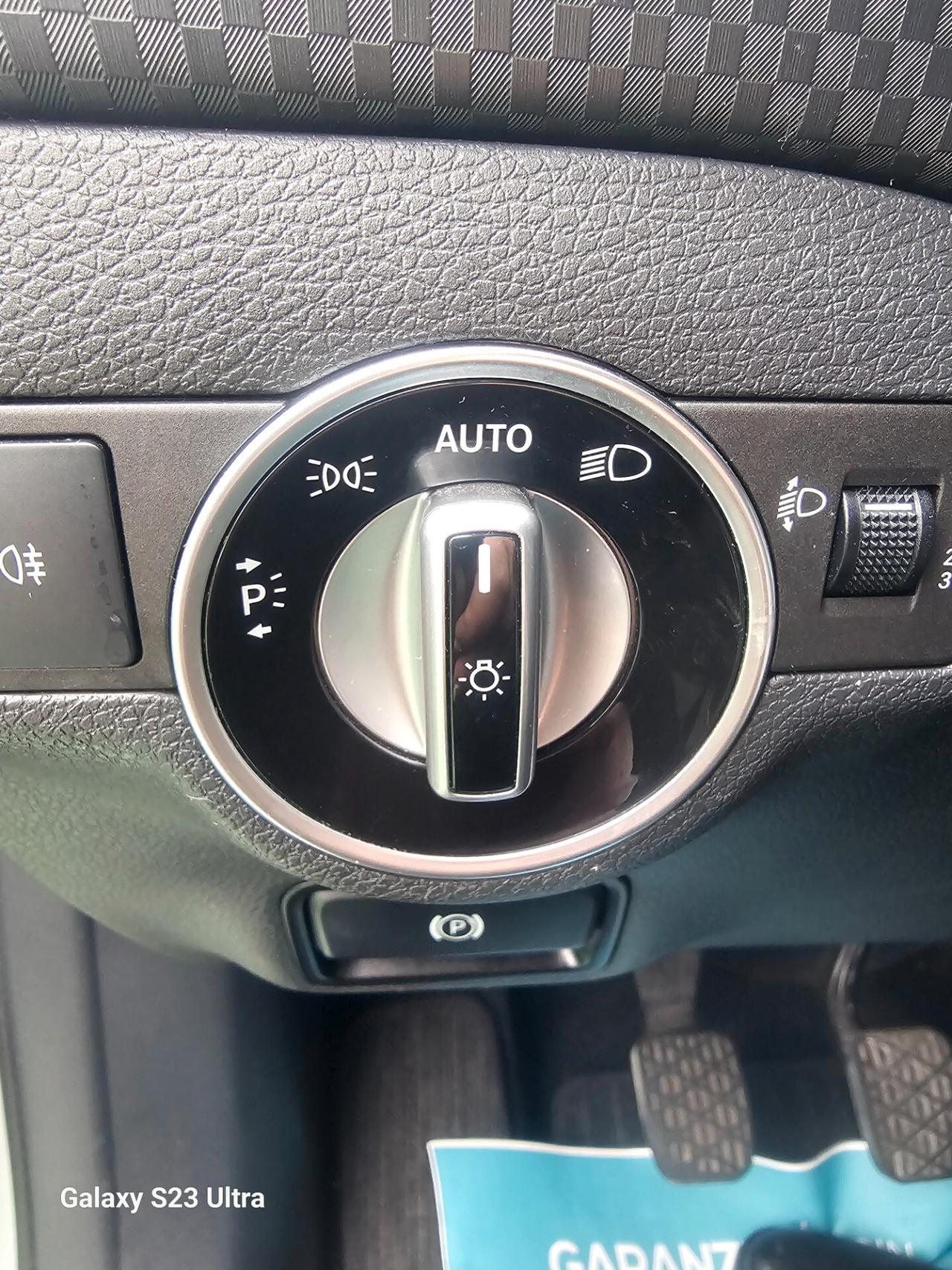 Mercedes-benz A 160 d Premium