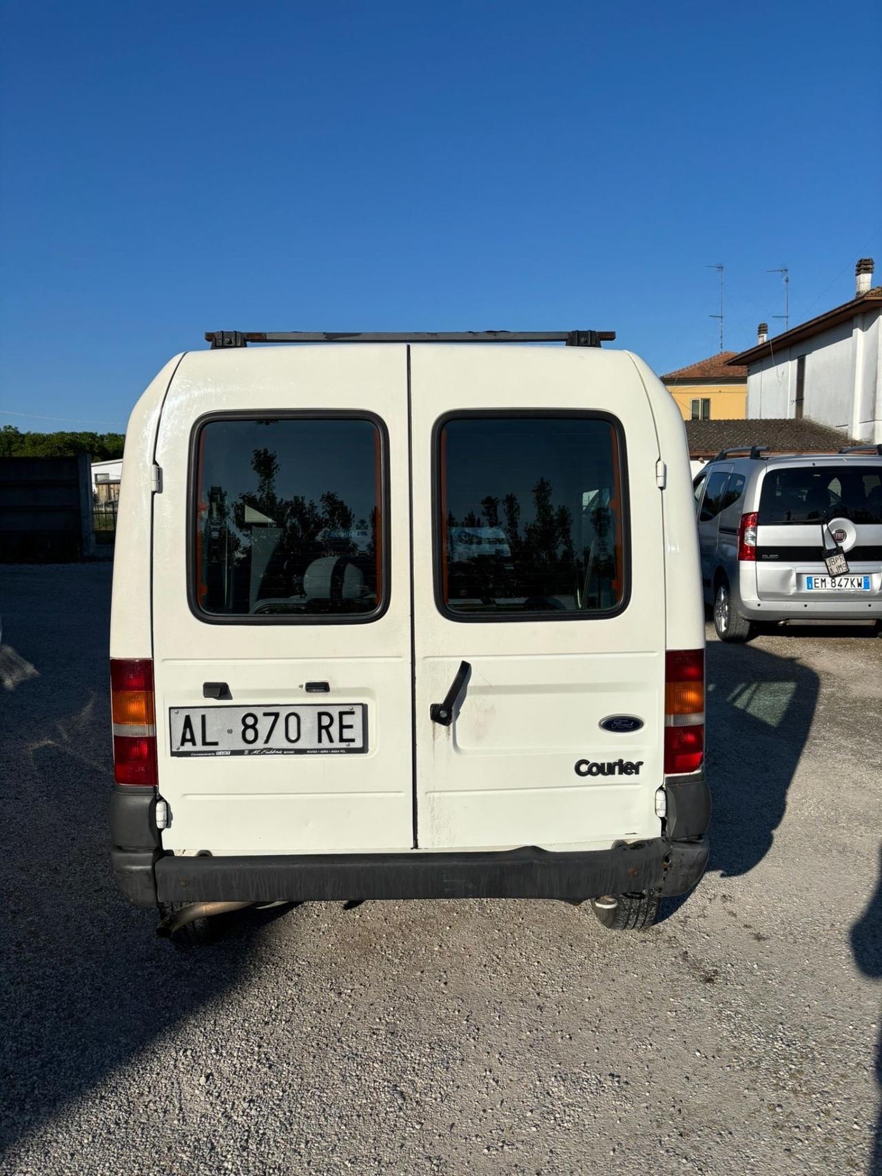 Ford Courier 1.8 diesel cat 3p. Van