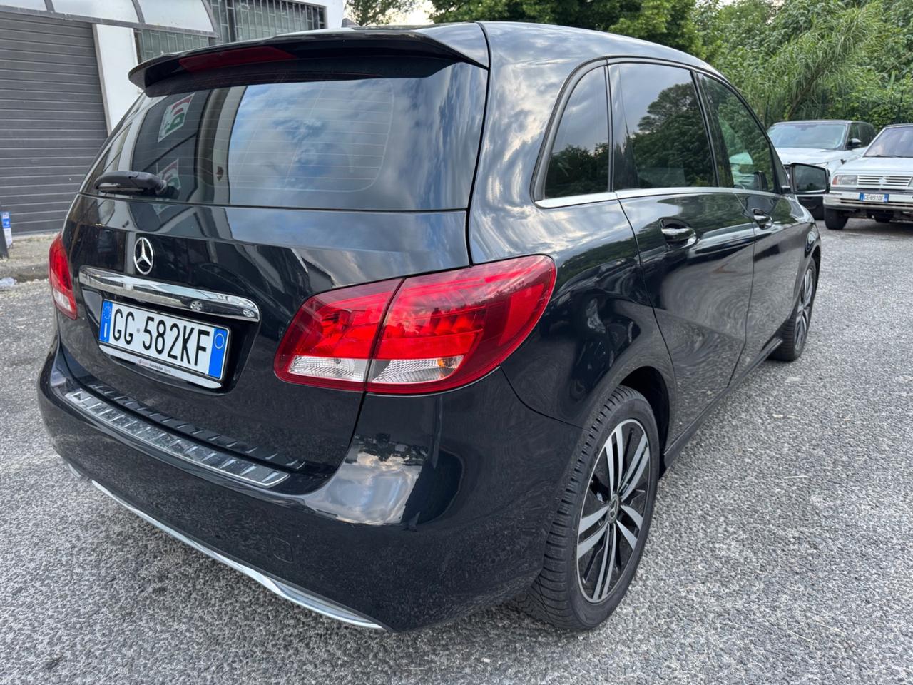 Mercedes-benz B 180 d Sport pelle navi camera