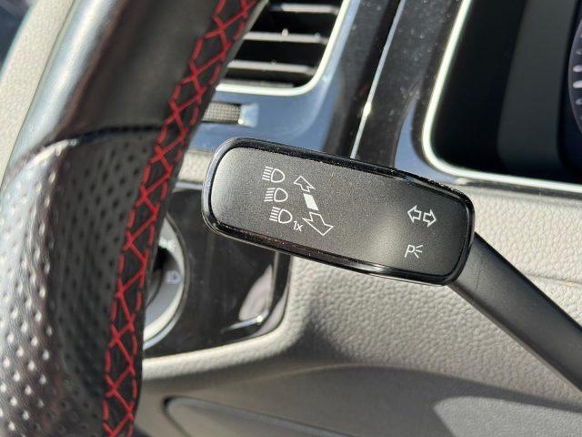 VOLKSWAGEN Golf GTI 2.0 TSI TCR Akrapovic DSG Service VW