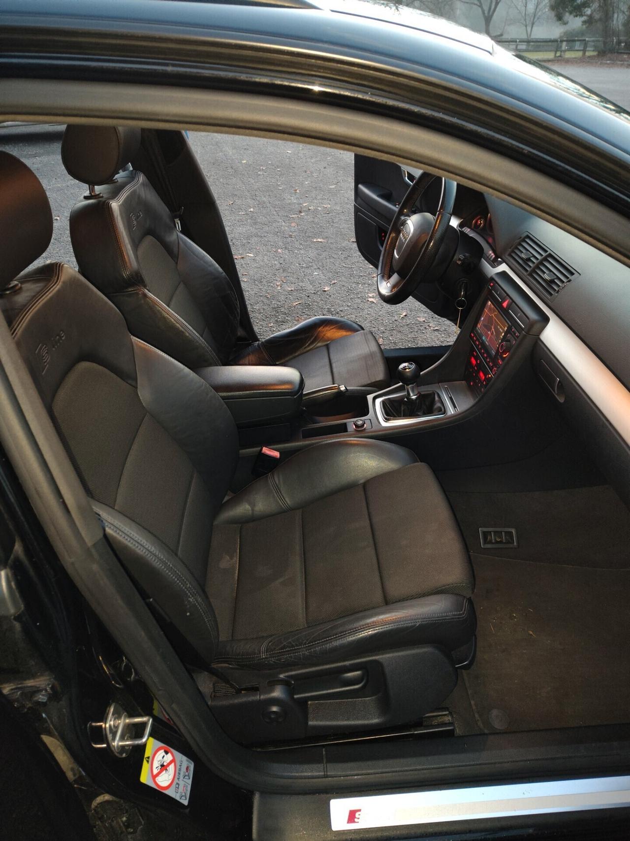 Audi A4 2.0 16V TDI Avant S LINE SOLO 120.000KM!!!