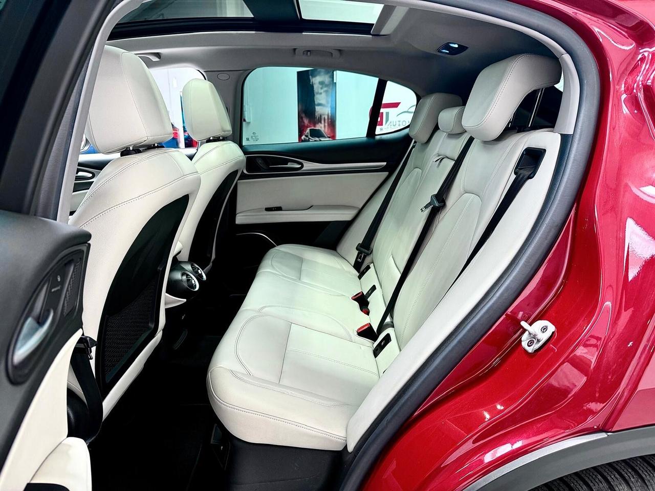 Alfa Romeo Stelvio 2.2 Turbodiesel 210 CV AT8 Q4 Executive