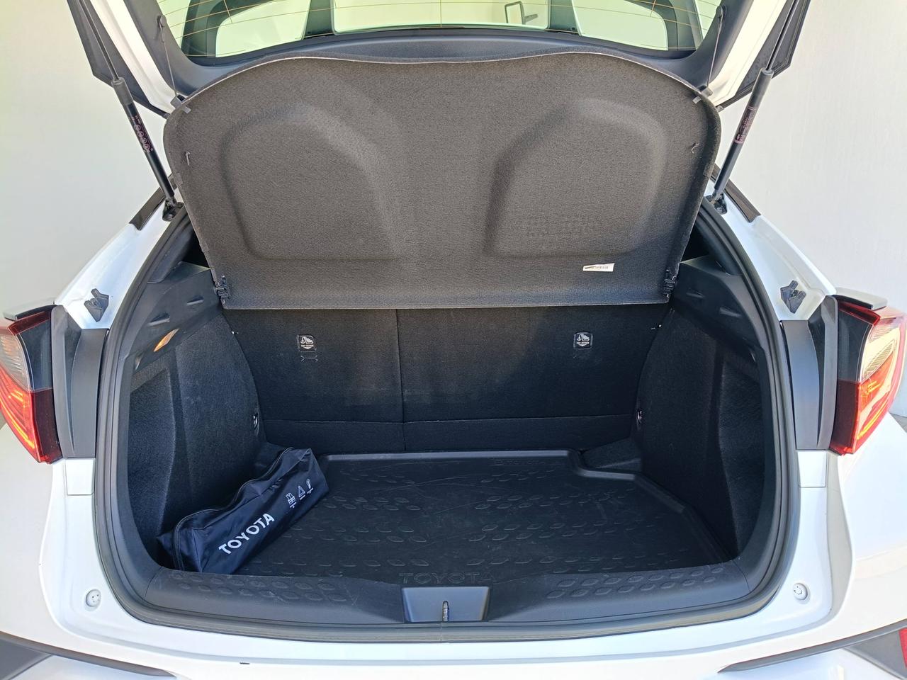 TOYOTA C-HR 1.8H ACTIVE MY21