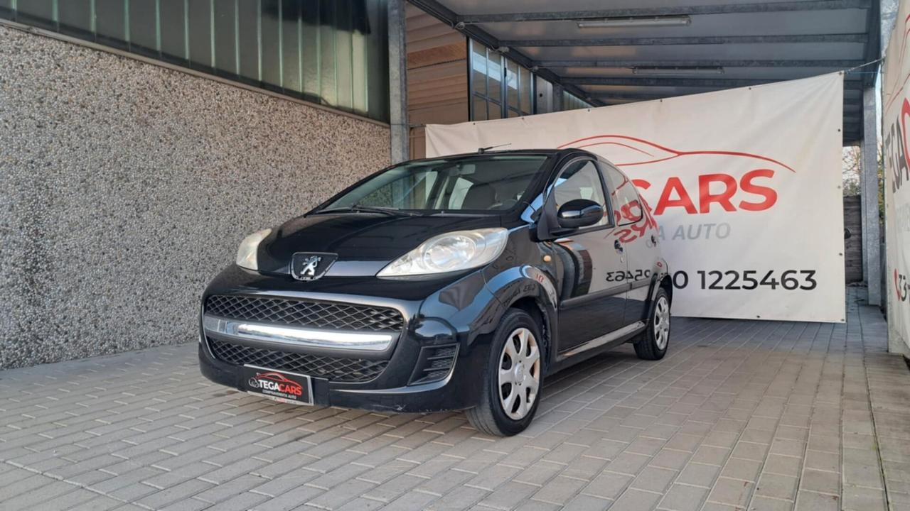 Peugeot 107 1.0 68CV 5p. Desir